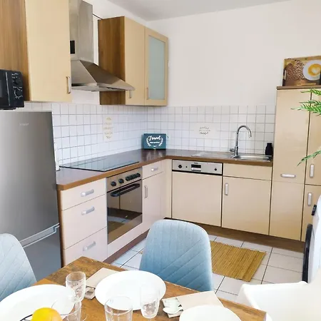 The Big Muenster Fuer Bis Zu 12, Whirlpool, Sauna, Zentral, Tischfussball, Balkon, Gasgrill *