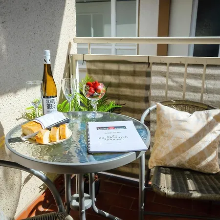 アパート The Big Muenster Fuer Bis Zu 12, Whirlpool, Sauna, Zentral, Tischfussball, Balkon, Gasgrill *