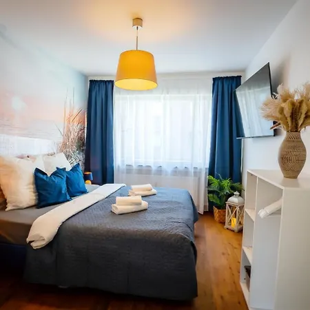 Apartament The Big Muenster Fuer Bis Zu 12, Whirlpool, Sauna, Zentral, Tischfussball, Balkon, Gasgrill Ulm