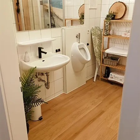 The Big Muenster Fuer Bis Zu 12, Whirlpool, Sauna, Zentral, Tischfussball, Balkon, Gasgrill * ウルム